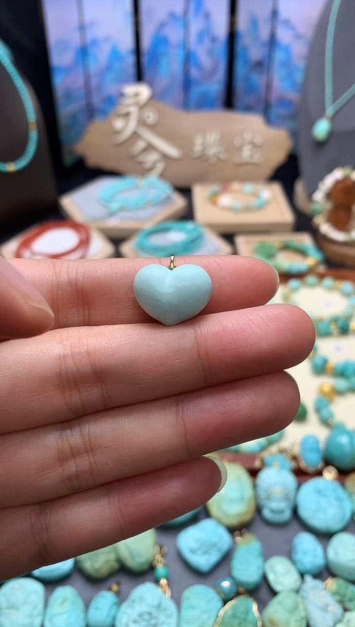 【闪购商品】绿松石挂件18K金镶嵌屁桃
