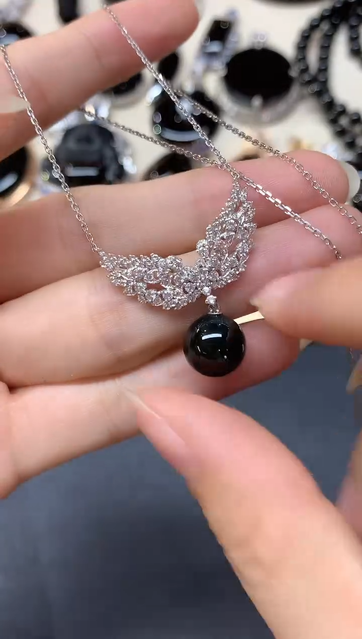 套链18K金镶嵌翡翠墨翠套链|4980多样性发其一