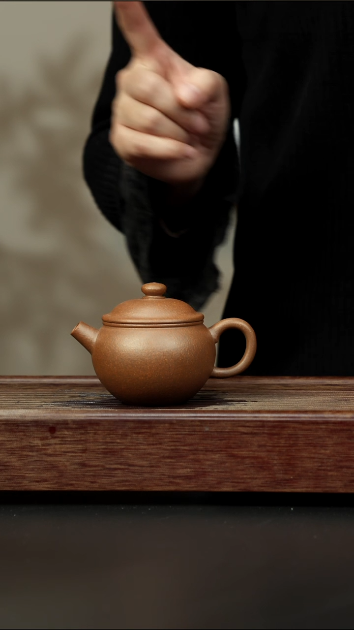 茶壶紫砂青降坡 巨轮