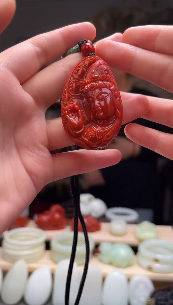 颈饰未镶嵌南红玛瑙@****哥吊坠