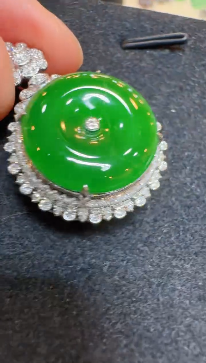 翡翠18K金镶嵌吊坠(不含链)多样性团购发一件