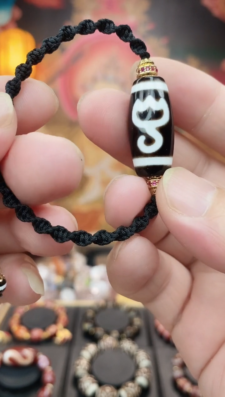 【闪购商品】玛瑙/玉髓手绳未镶嵌玛瑙水莲花手绳