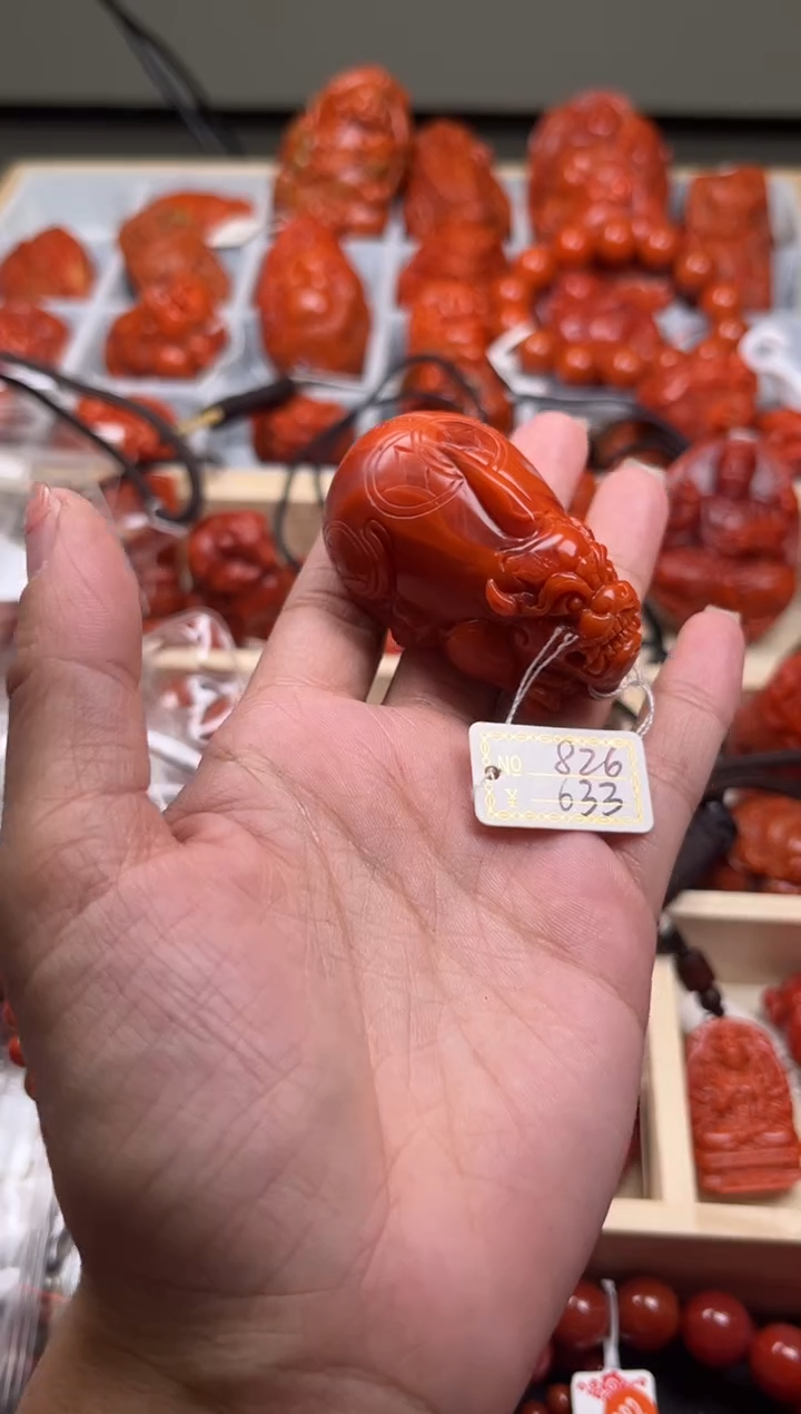 【闪购商品】南红玛瑙珠宝奇石未镶嵌826