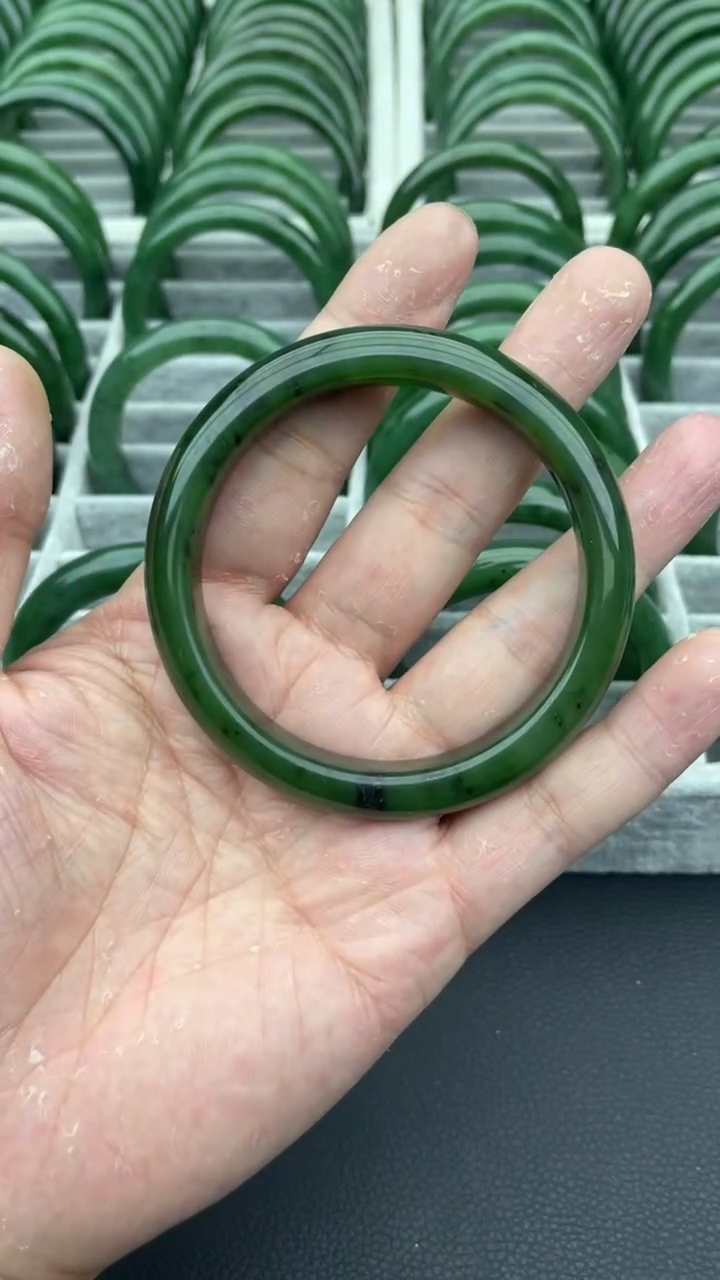 未镶嵌手镯和田玉（碧玉）25-62.2