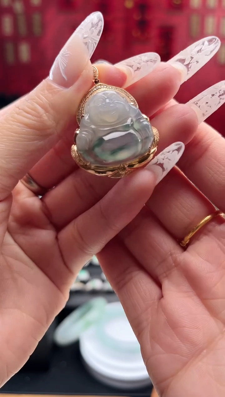 【闪购商品】翡翠颈饰18K金镶嵌吊坠