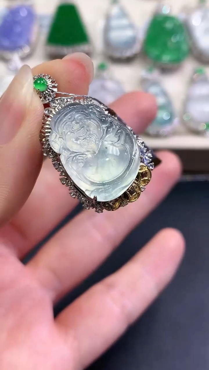 【闪购商品】翡翠颈饰18K金镶嵌C57   