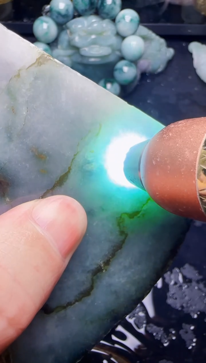 颈饰未镶嵌翡翠特***星35