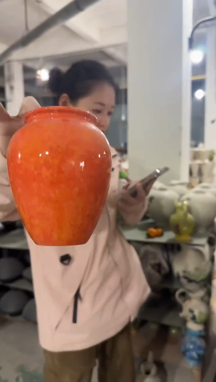 爱马仕橙手工陶瓷小罐子