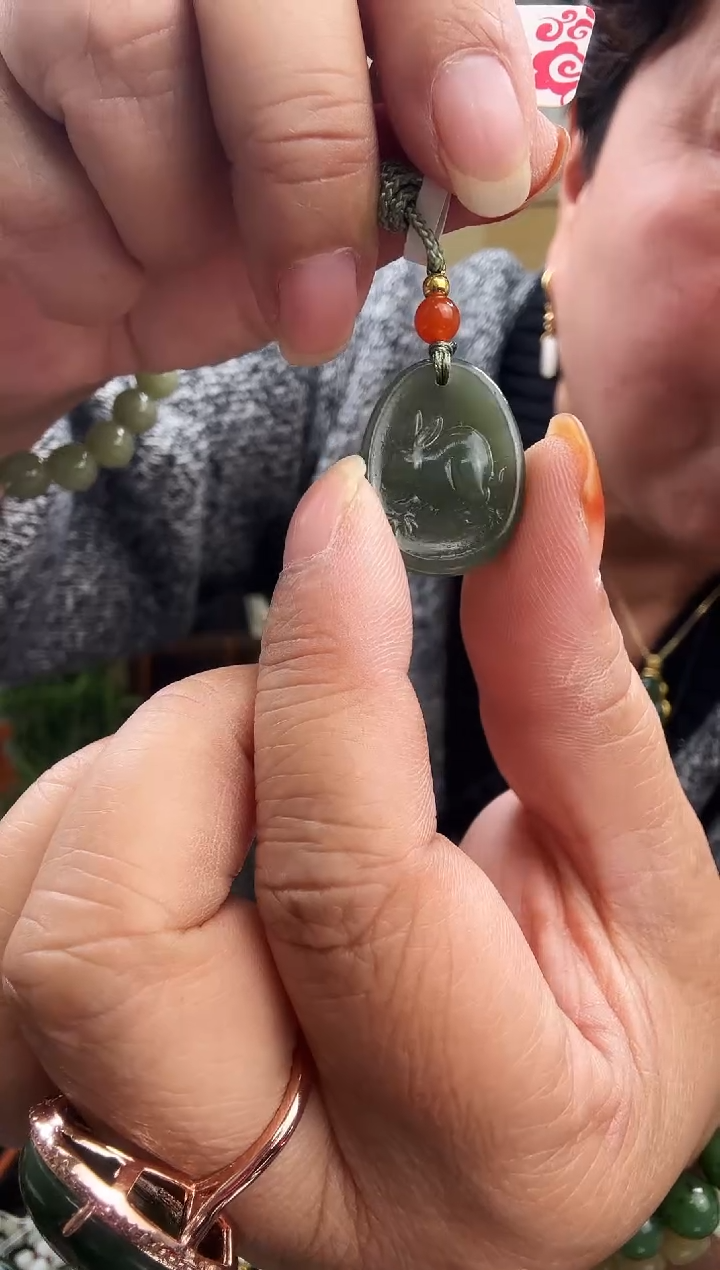 颈饰未镶嵌和田玉1222   兔子