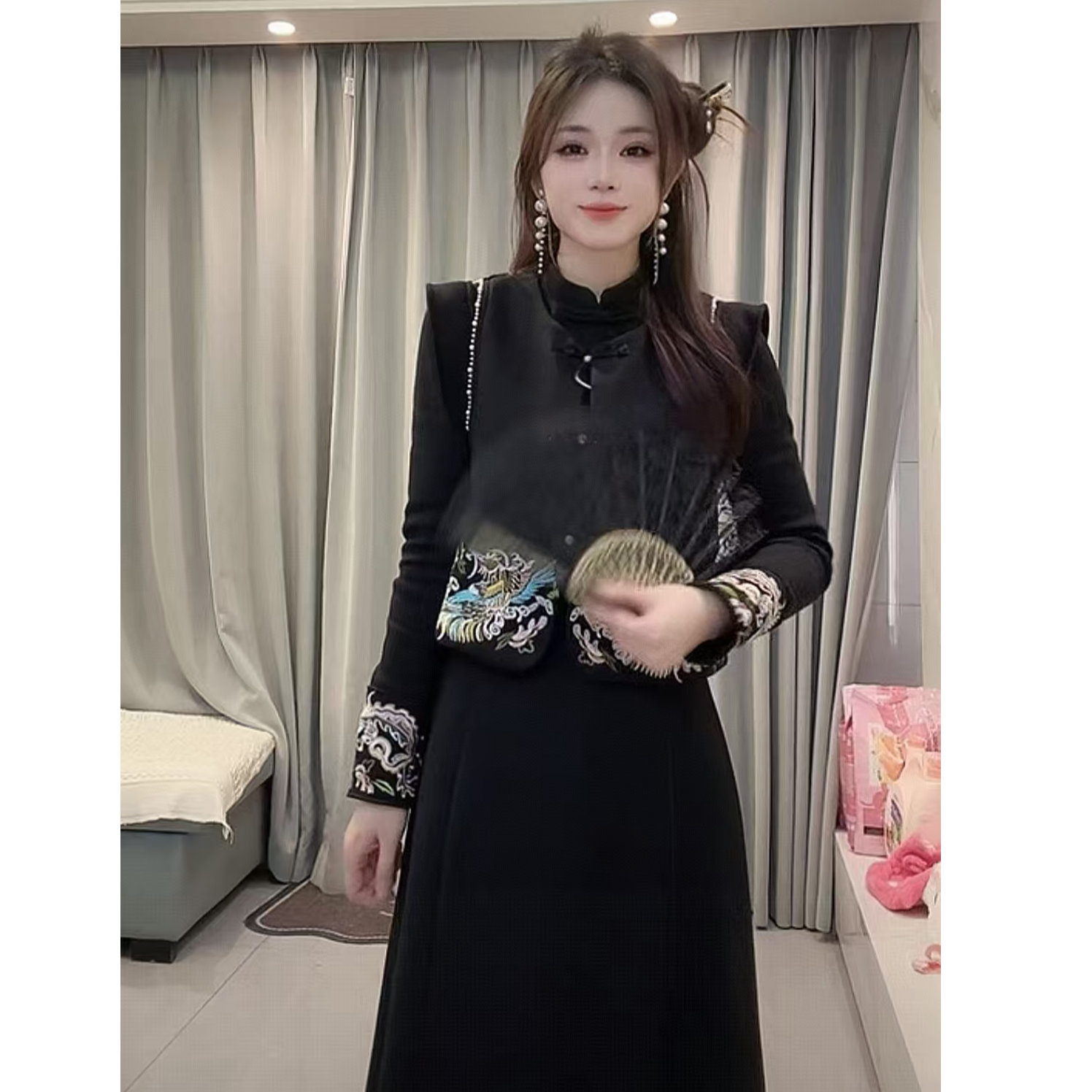 W551 2025冬季新款新中式国风重工刺绣马甲