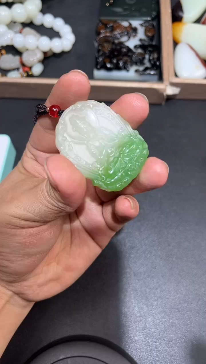 颈饰未镶嵌和田玉（子料）琴**万YL-DS-12.11-30