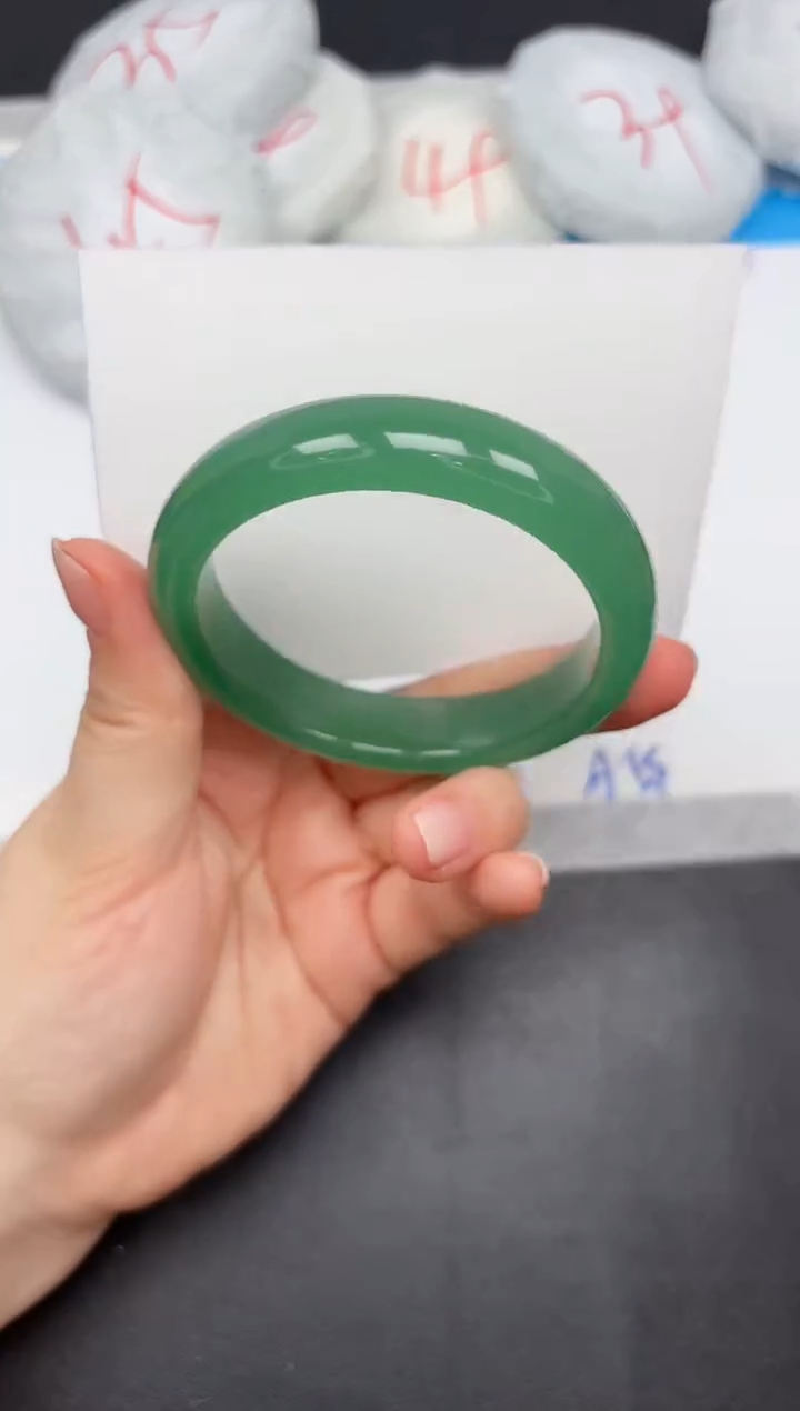 未镶嵌手镯石英质玉123-56.4