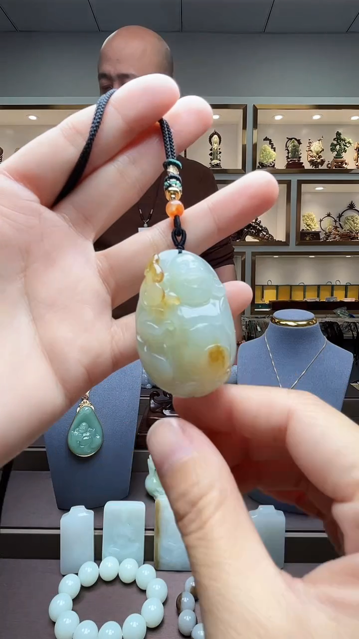 【闪购商品】和田玉颈饰未镶嵌苏