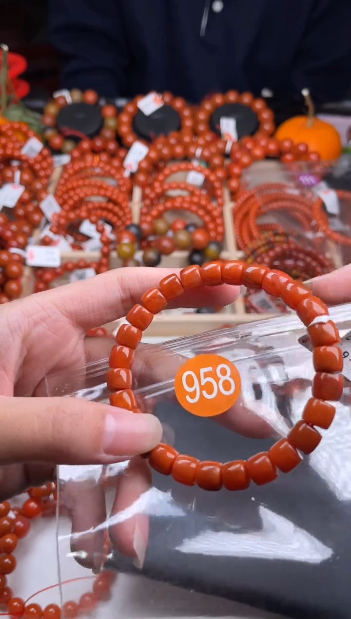 【闪购商品】南红玛瑙珠宝奇石未镶嵌958-8