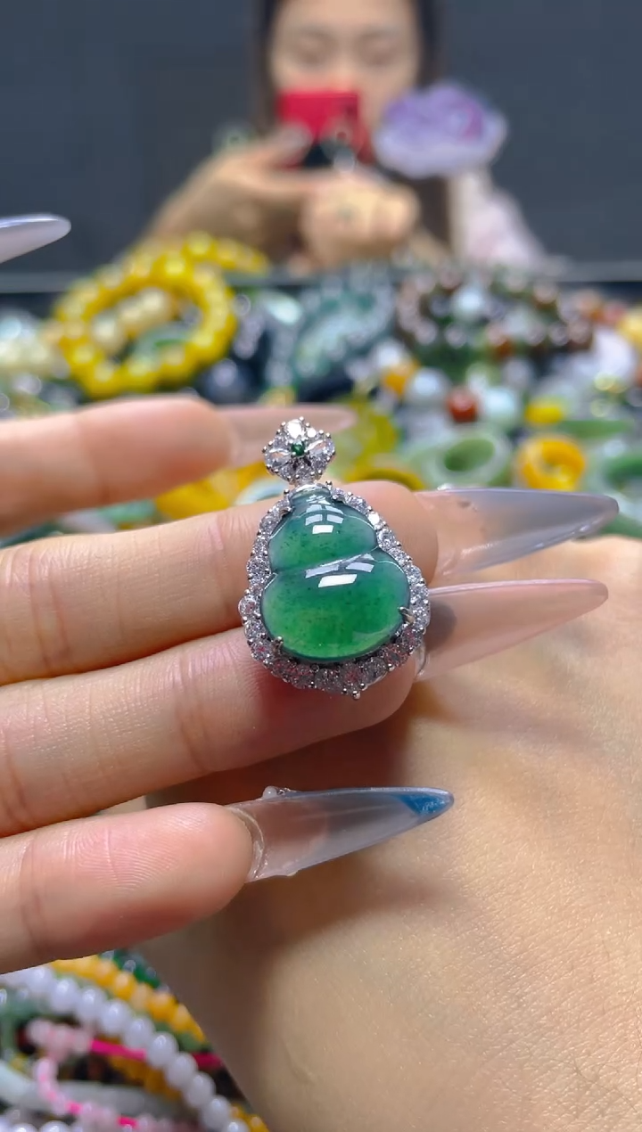 颈饰未镶嵌翡翠/S/翡翠A货，一件也是批发价