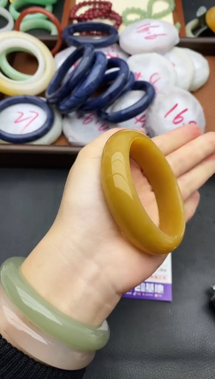 未镶嵌手镯石英质玉85+59/60