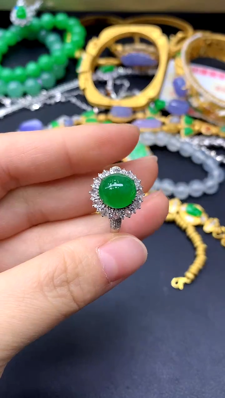 18K金镶嵌戒指翡翠仔*563-中国好珍宝