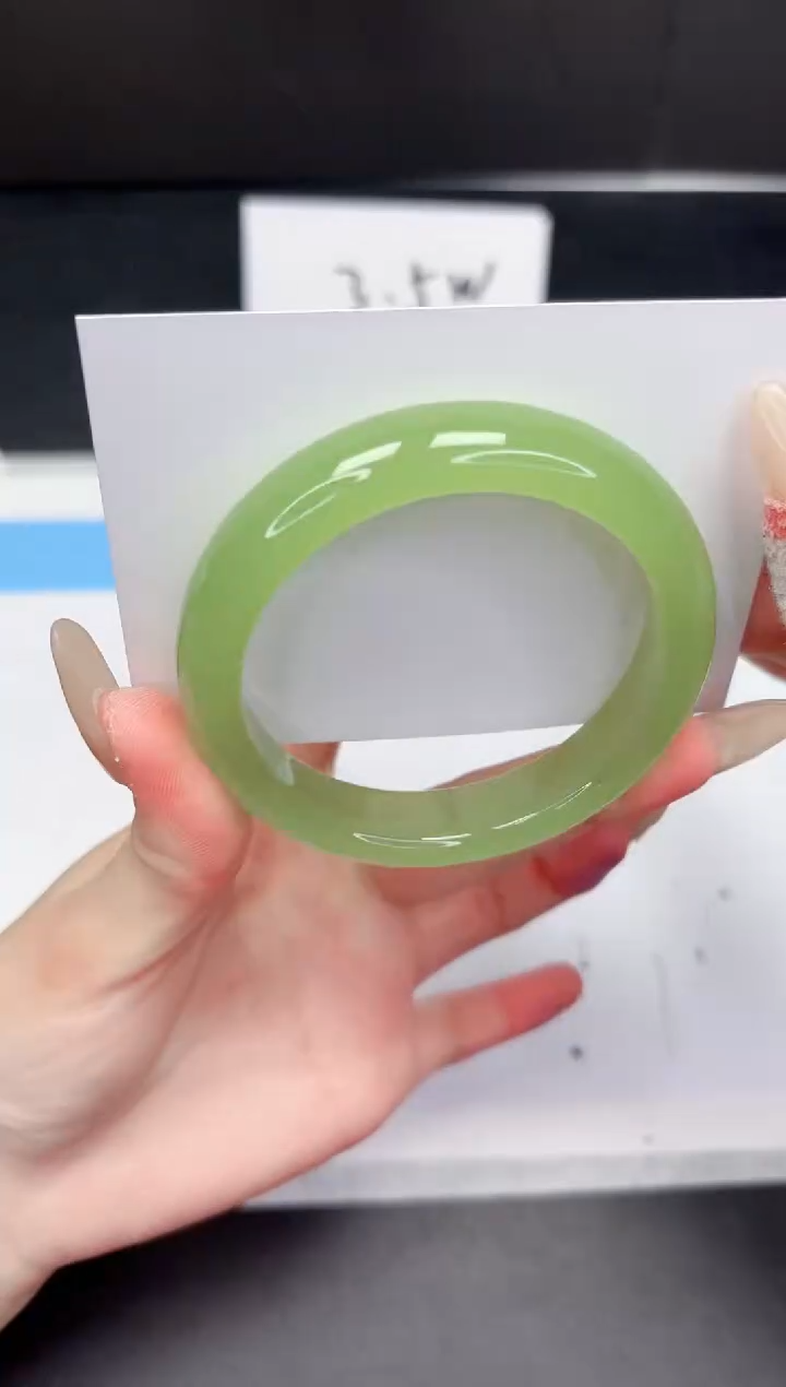 【闪购商品】石英质玉手镯未镶嵌332-57