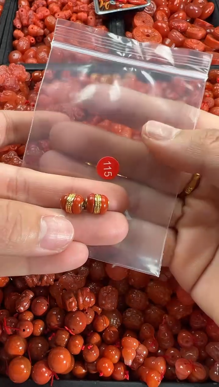 【闪购商品】南红玛瑙颈饰未镶嵌1