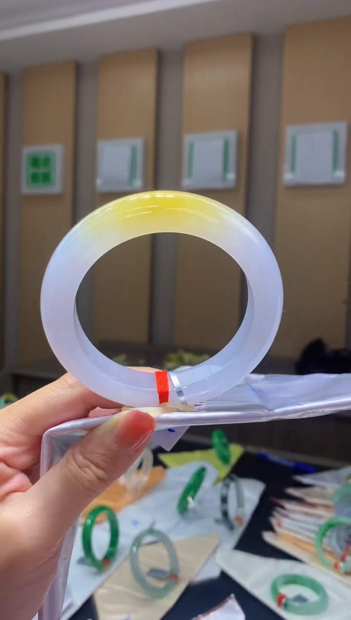 未镶嵌手镯翡翠-C36 圈口58.7 全款30万 定金2万