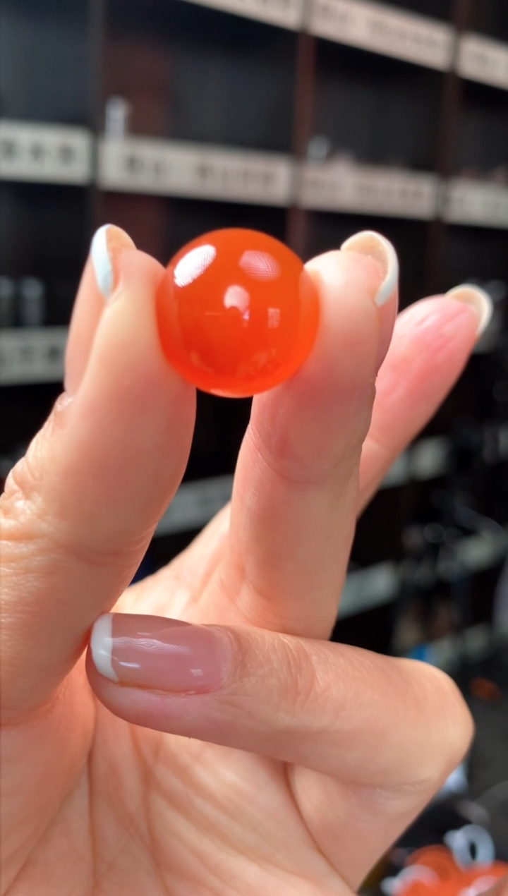 【闪购商品】南红玛瑙蛋面未镶嵌原矿南红蛋面卡15*15*9.8