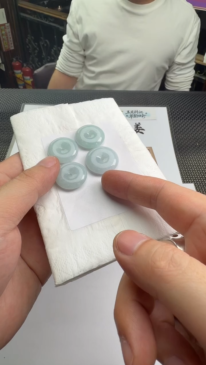 颈饰未镶嵌翡翠--011987-多样性发其一