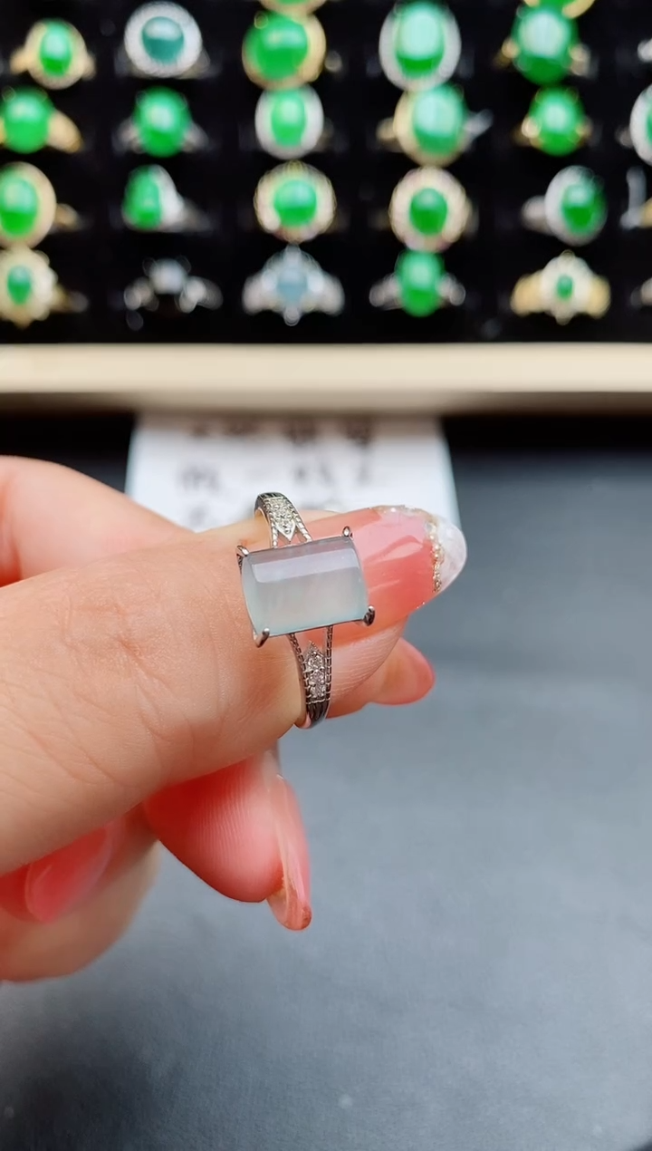 【闪购商品】翡翠戒指银S925镶嵌12212