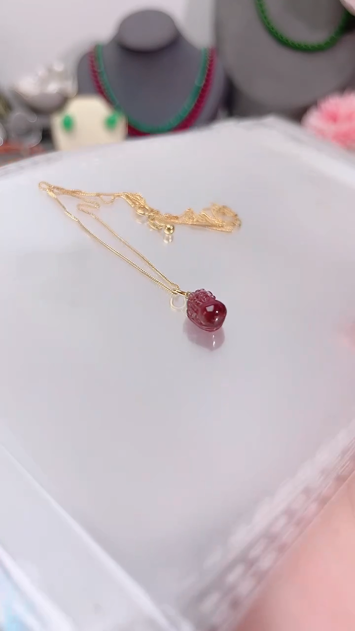 颈饰18K金镶嵌碧玺貔貅350