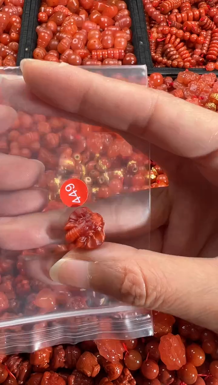 【闪购商品】南红玛瑙颈饰未镶嵌1