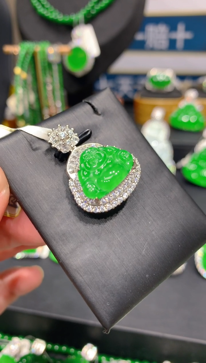 颈饰未镶嵌翡翠1一季2