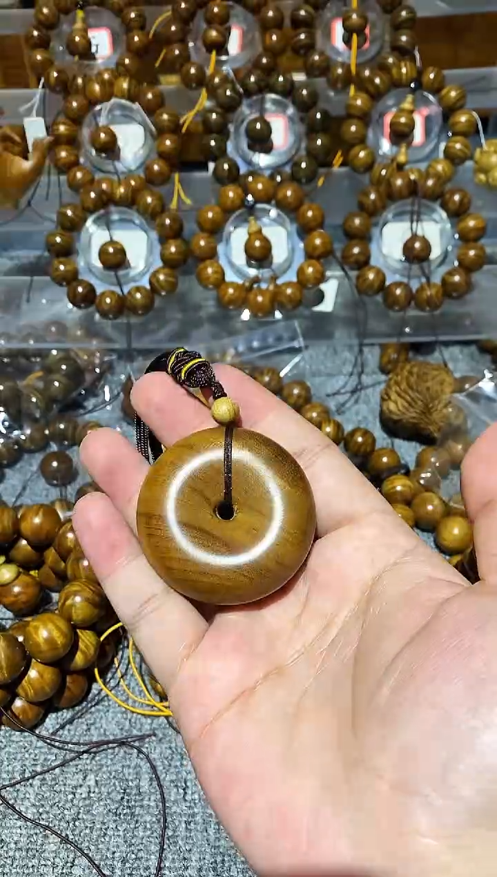 把件楠木（金丝楠）小叶桢楠平安扣