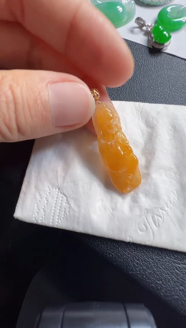 吊坠(不含链)18K金镶嵌翡翠980