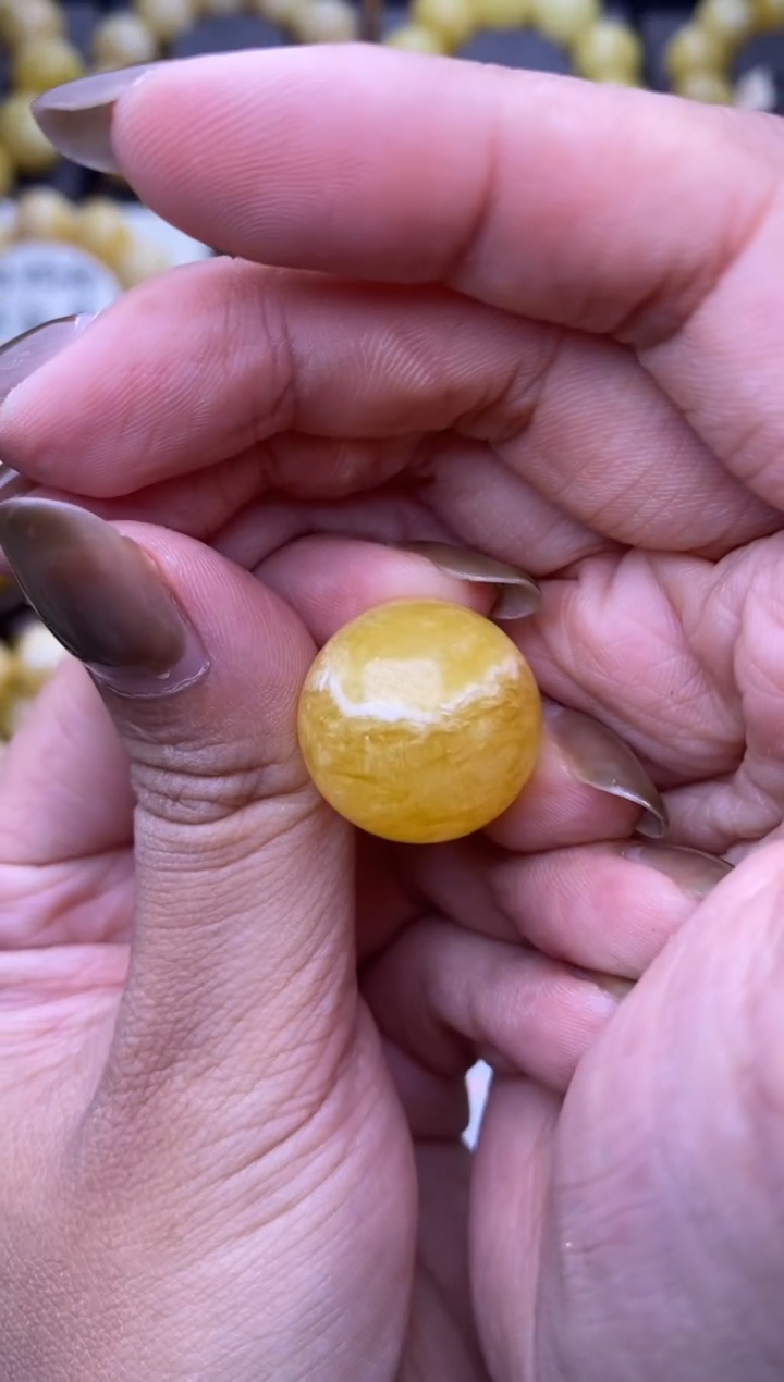 裸石琥珀未镶嵌大小姐珠宝75