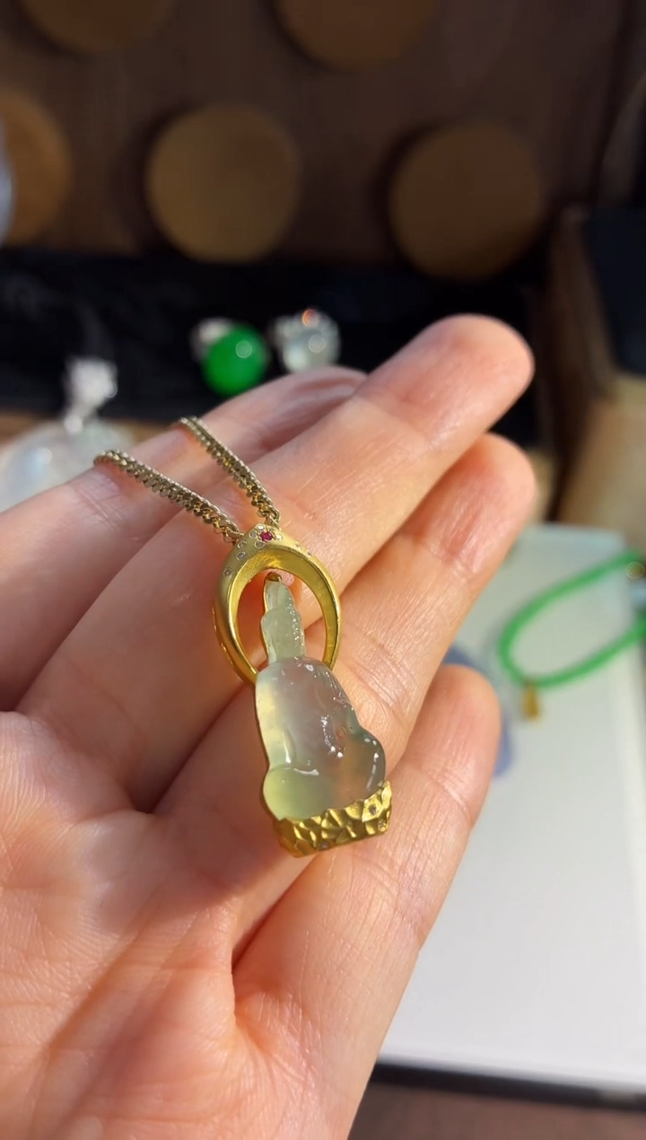 吊坠(不含链)18K金镶嵌翡翠吊坠