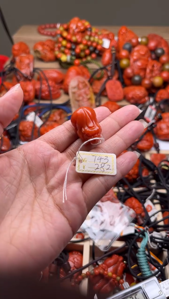 【闪购商品】南红玛瑙珠宝奇石未镶嵌743