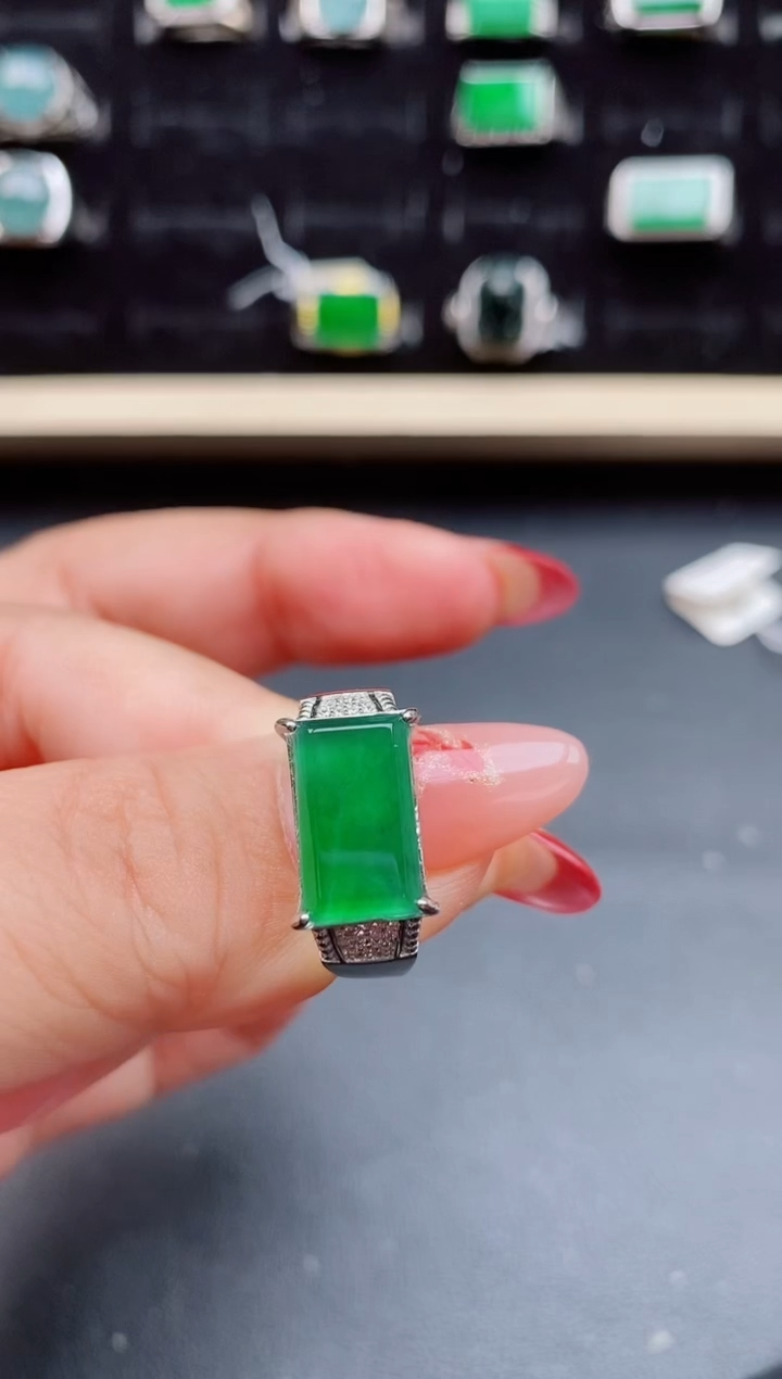 【闪购商品】翡翠戒指银S925镶嵌5080550