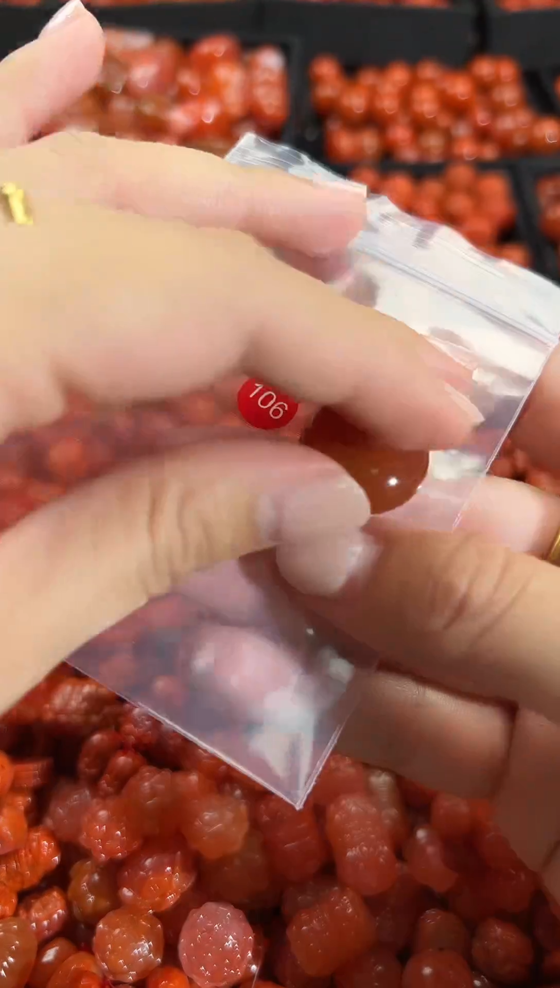 颈饰未镶嵌南红玛瑙1