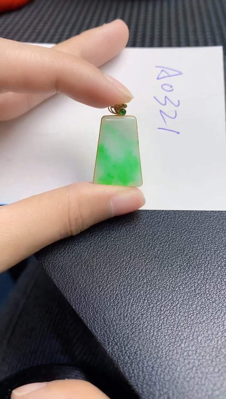 【闪购商品】翡翠颈饰18K金镶嵌000000000