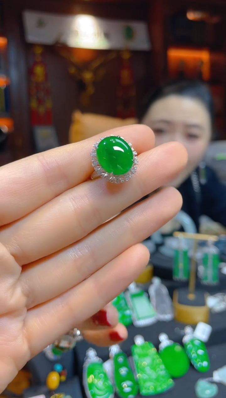 【闪购商品】翡翠戒指18K金镶嵌112065天然A货翡翠戒指