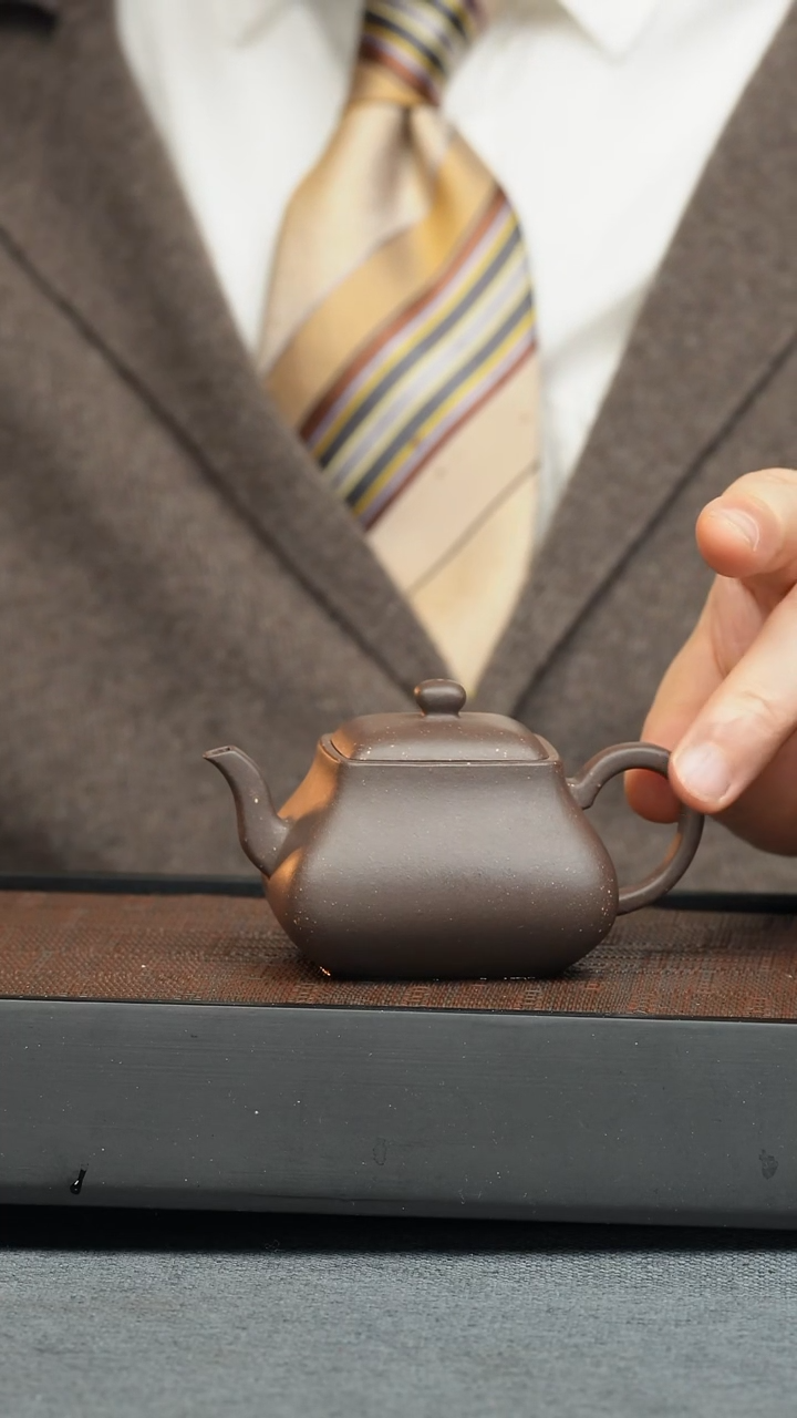 【闪购商品】紫砂茶壶五堂 风流宰相-鸣远