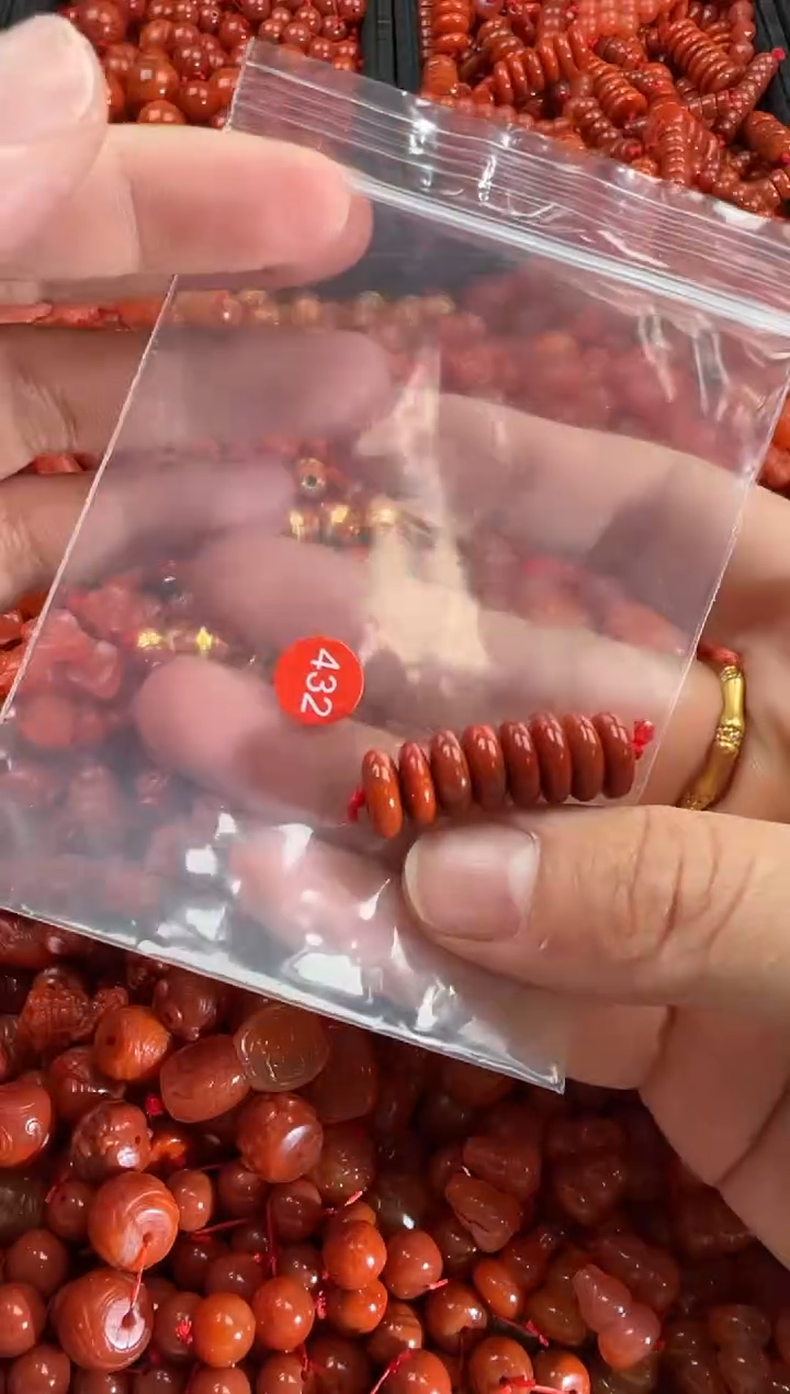 【闪购商品】南红玛瑙颈饰未镶嵌1