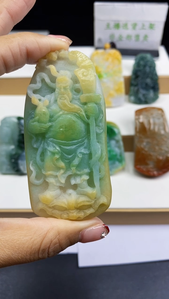 【闪购商品】翡翠颈饰未镶嵌翡翠A货