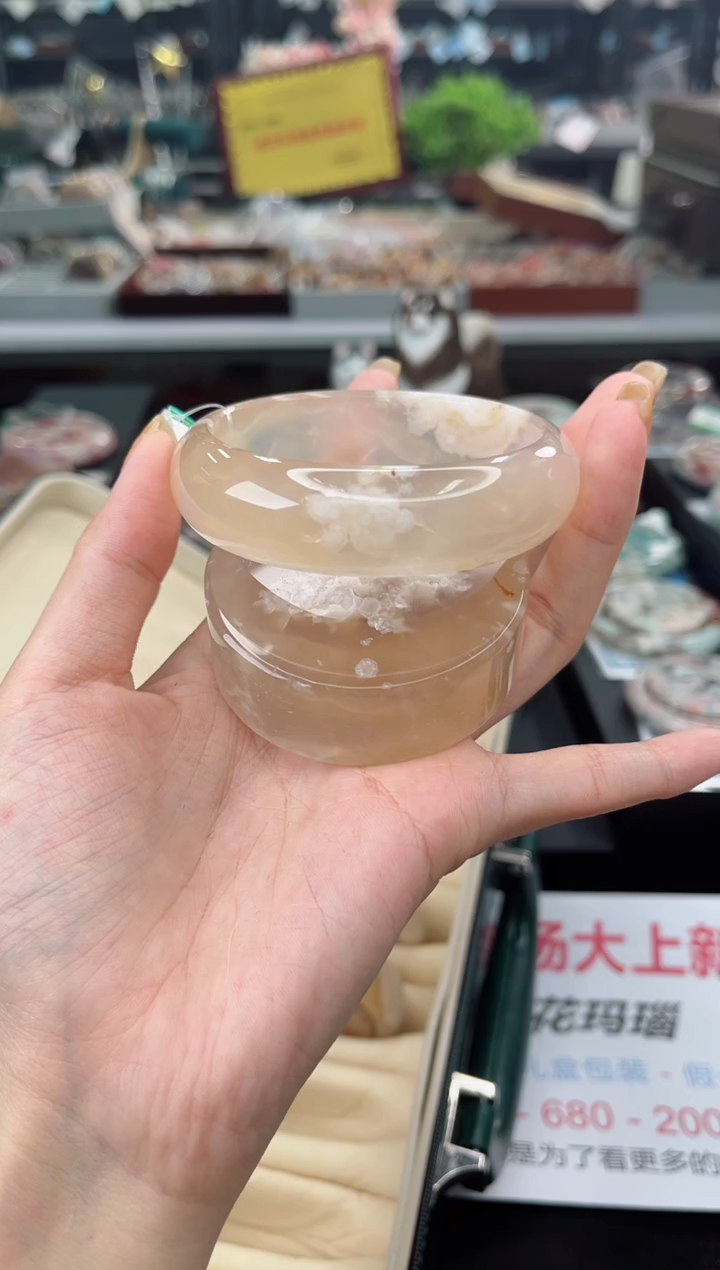 【闪购商品】石英质玉手镯未镶嵌61圈口（赠品镯心）3846513