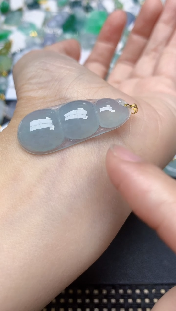 颈饰18K金镶嵌翡翠天然缅甸A货翡翠