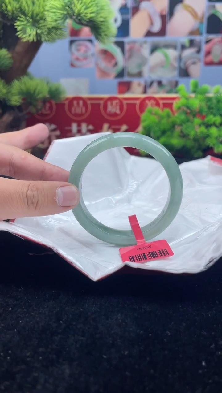 翡翠未镶嵌手镯手镯6