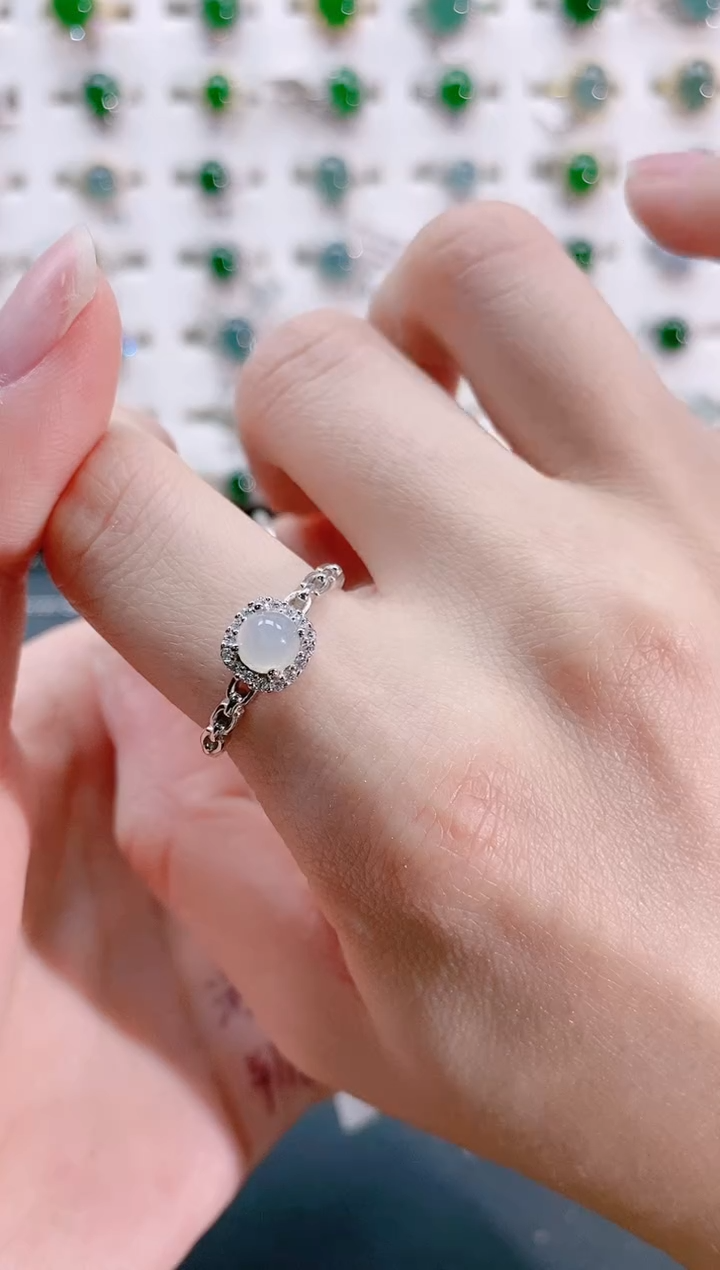 【闪购商品】翡翠戒指银S925镶嵌天然翡翠