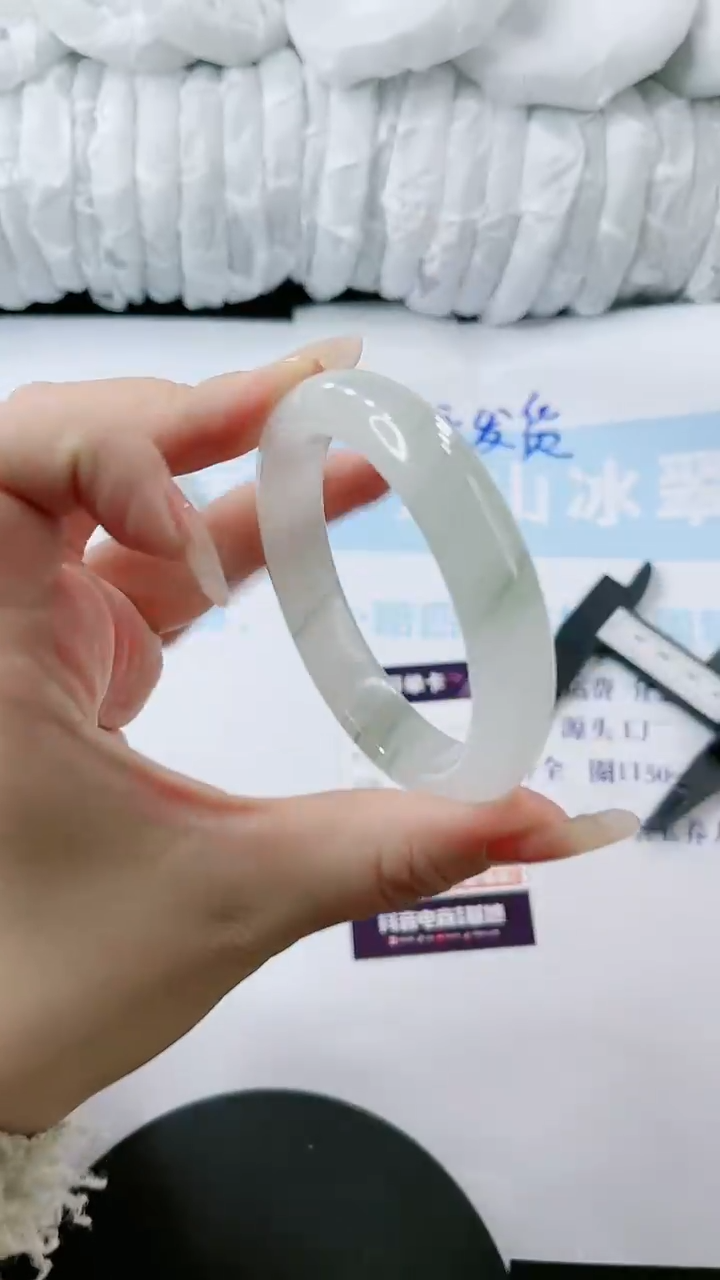 【闪购商品】石英质玉手镯未镶嵌多样性发货S139