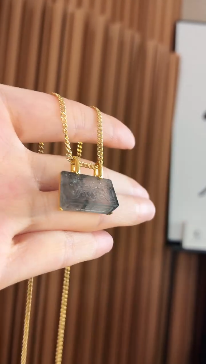 吊坠(不含链)18K金镶嵌翡翠吊坠