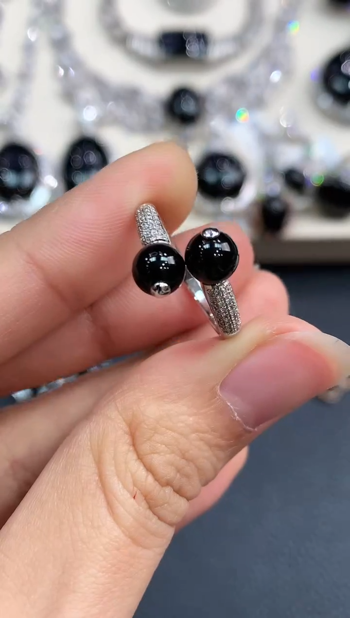 【闪购商品】翡翠戒指18K金镶嵌  D26