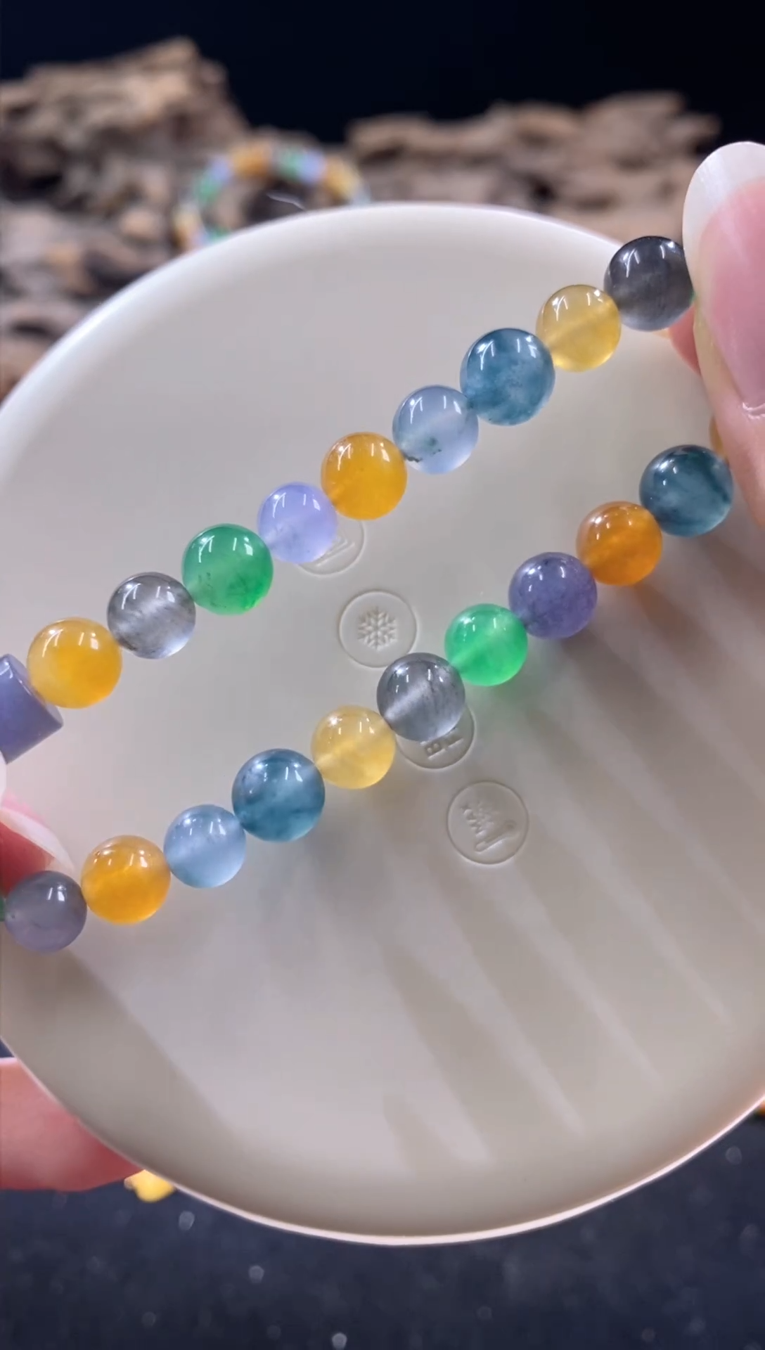 翡翠裸石浓彩手串